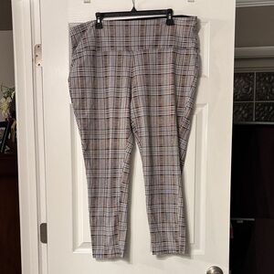 Natural Reflections Plaid Skinny Pants in Beige, Black & White